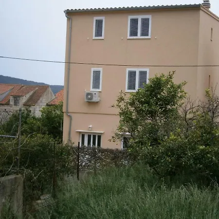 Willy Apartment Komiža